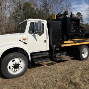 Sample 2002 International 4700 w/Side Ride GRT Auger
